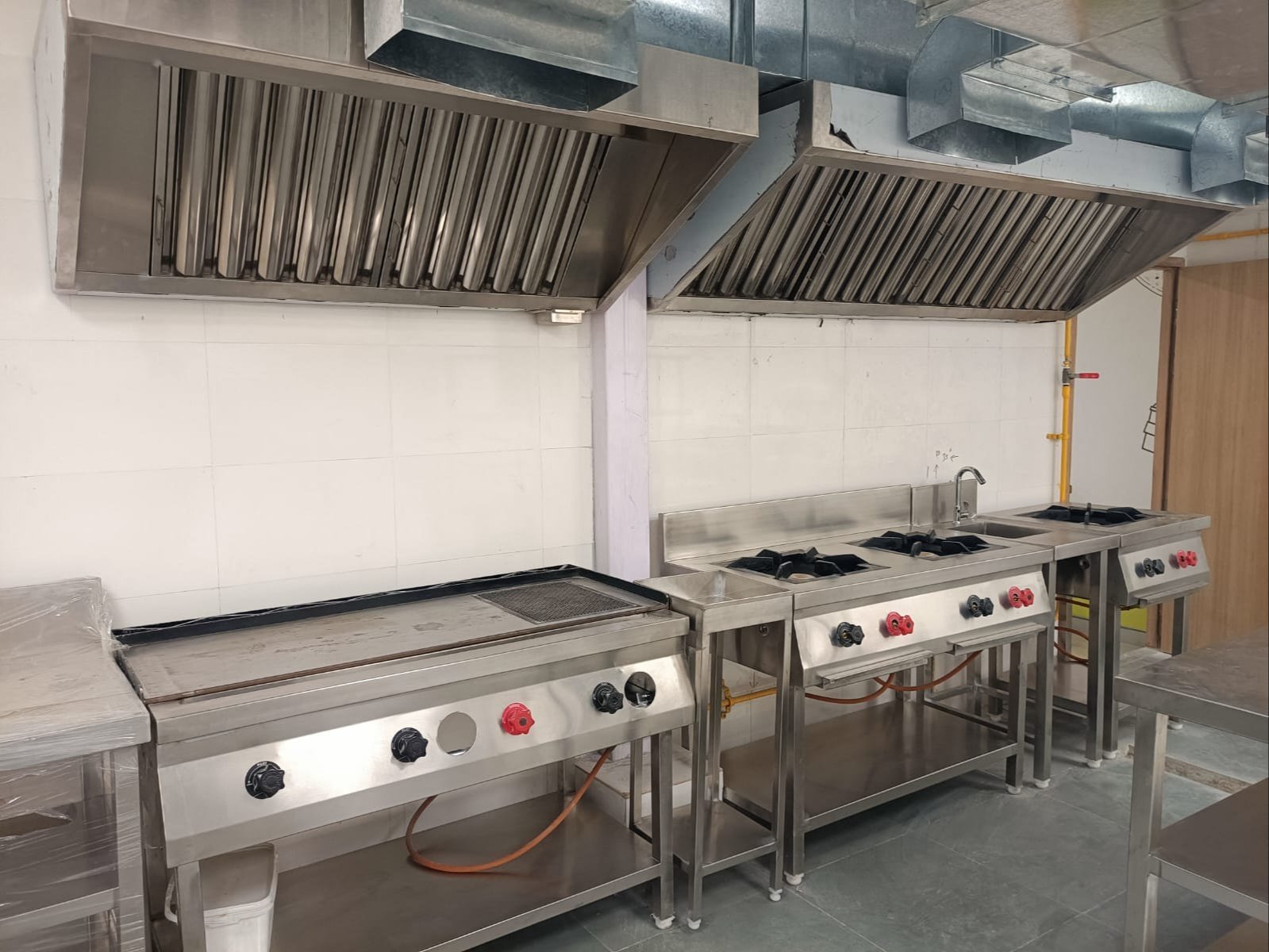 Commercial Kitchen Gas Setup
